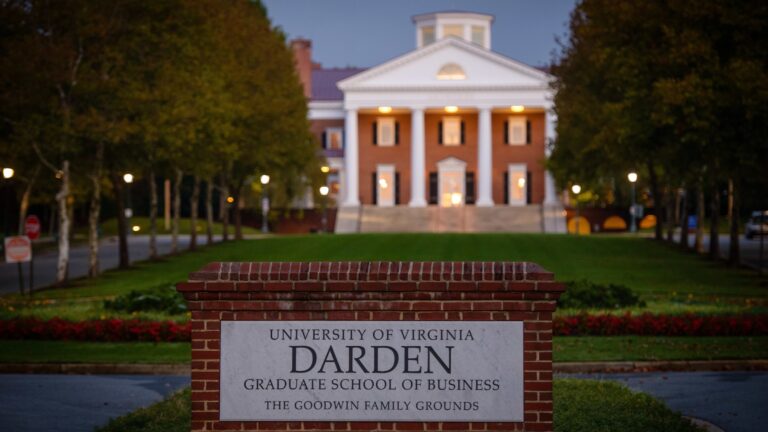 Four Career-Oriented Books MBA Aspirants Need To Read